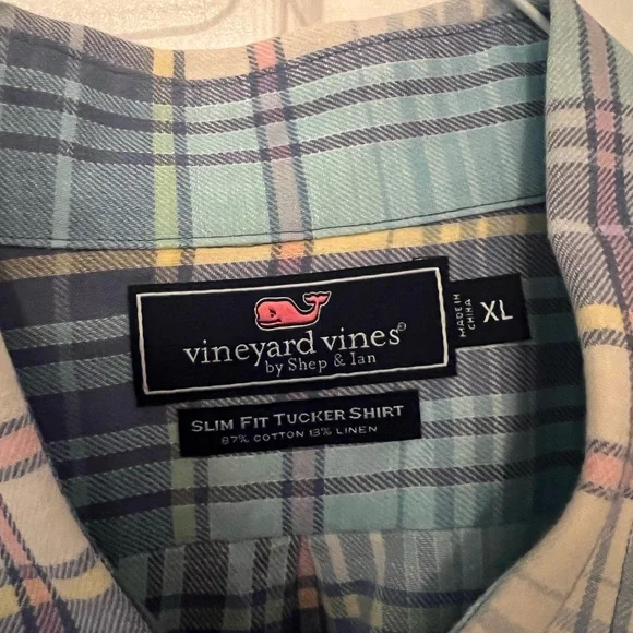 Vineyard vines men’s  Blue Plaid Shirt - Picture 3 of 5